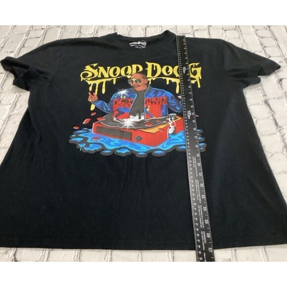 Snoop Dogg T-Shirt Men’s Size Medium Color Black Graphic T-Shirt - Picture 6 of 6